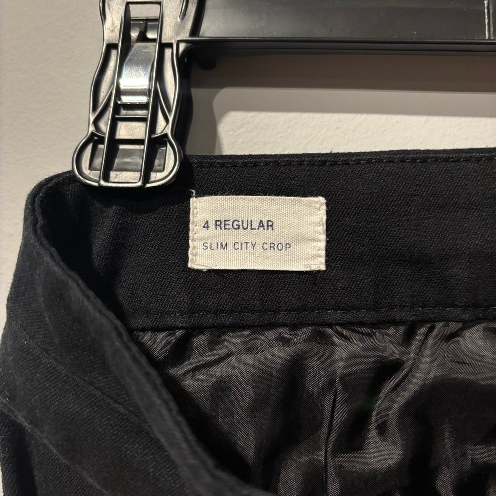 💕3/$25💕 GAP Slim City Crop Pants - Picture 5 of 8